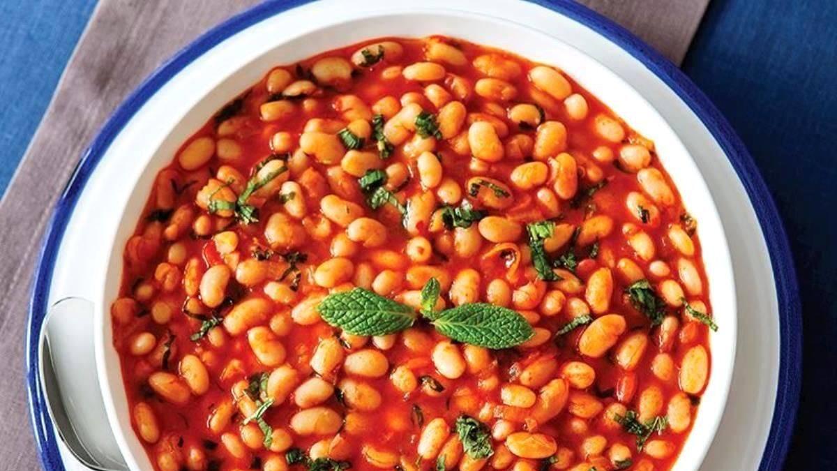 Gece ıslatmadan kuru fasulye yemeği nasıl yapılır?