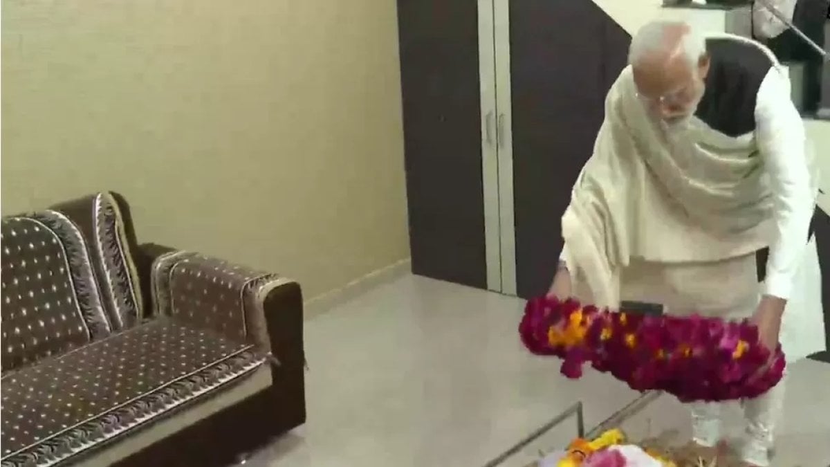 Hindistan Başbakanı Modi'nin annesi Heeraben hayatını kaybetti