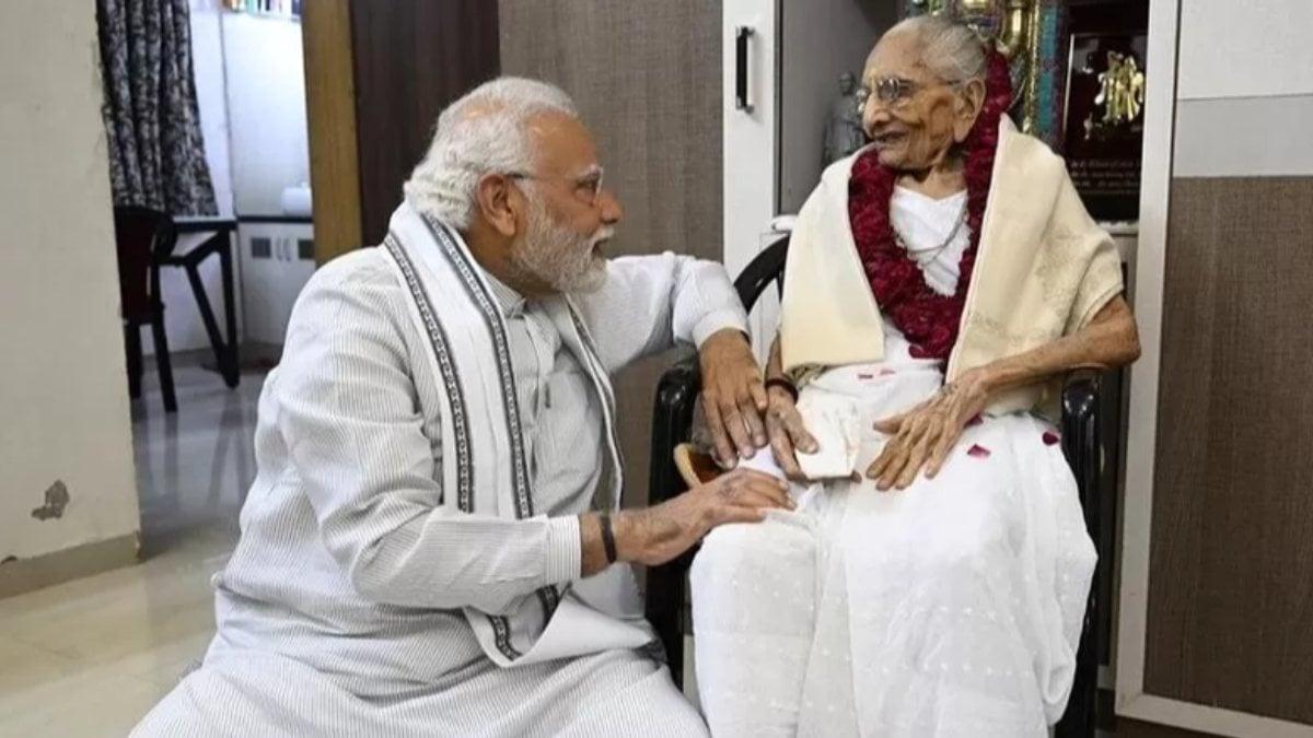 Hindistan Başbakanı Modi&#039;nin annesi Heeraben hayatını kaybetti