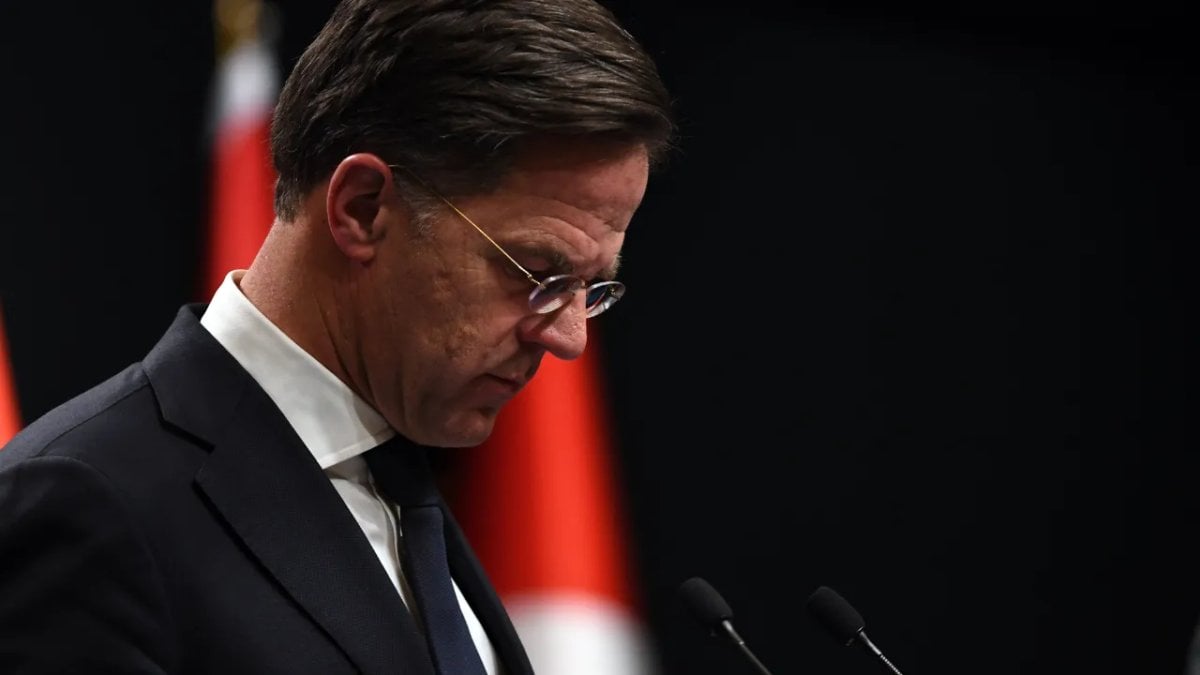 Hollanda'dan ülkenin kölelik tarihi için resmi özür geldi