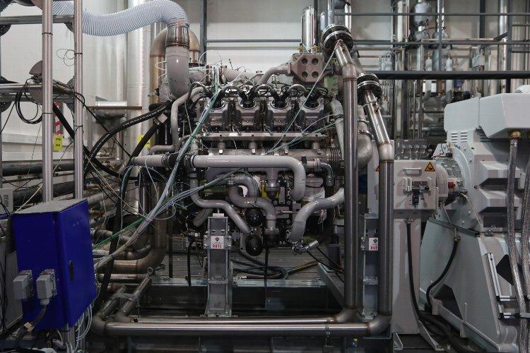 İlk yerli lokomotif motoru &#039;Özgün&#039; görücüye çıktı