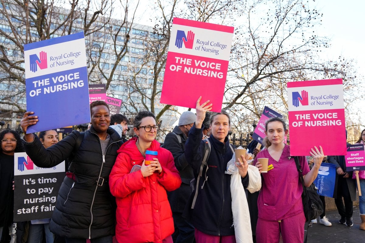 İngiltere’de hemşireler ikinci kez grevde