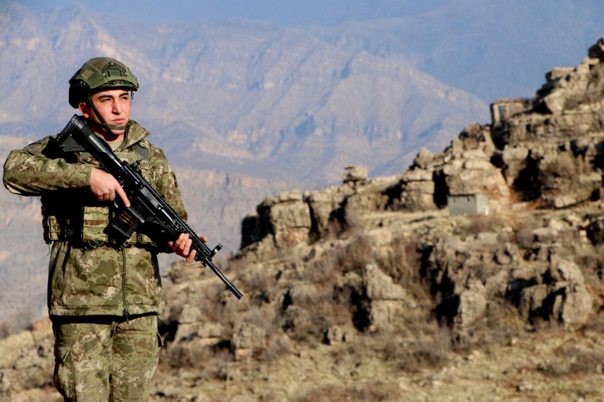 Irak sınırında askerler yeni yıla ailelerinden uzakta giriyor