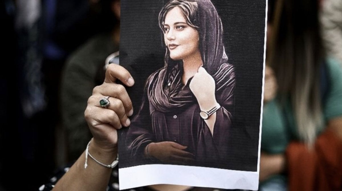 İran'da protestocular yeniden sokaklara çıktı