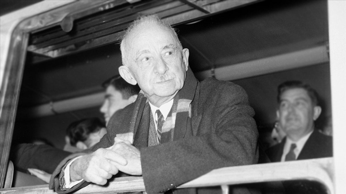 İsmet İnönü 49 yıl önce bugün yaşamını yitirdi