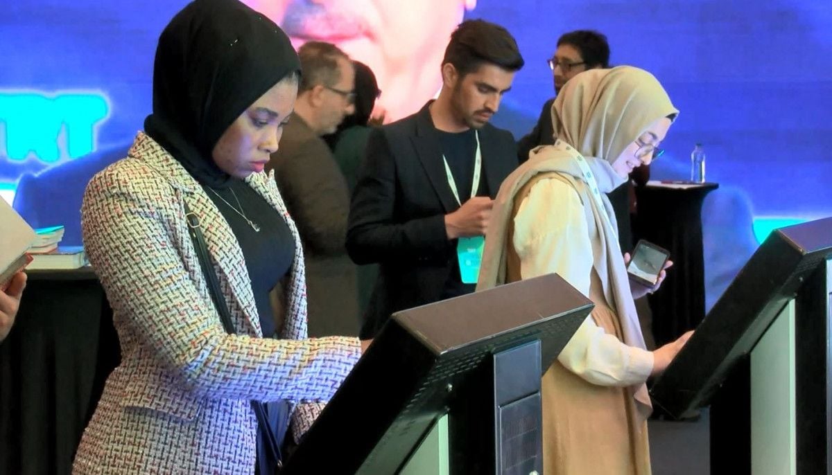 İstanbul'da dünyanın dört yanından öğrenciler forumda buluştu