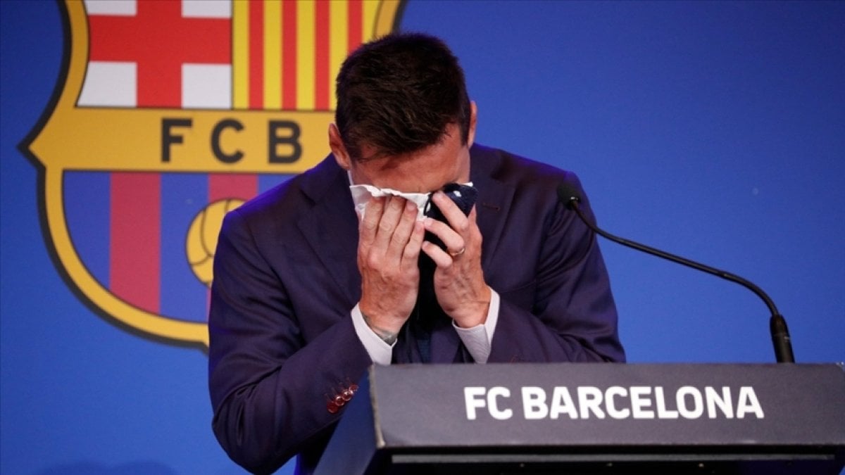 Joan Laporta: Messi'nin yeniden Barcelona'ya dönmesini çok isteriz
