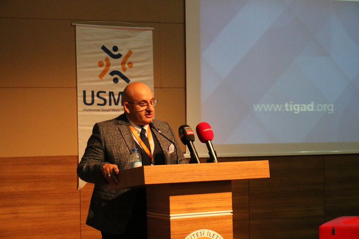 Kayseri'de gazetecilerle öğrencileri buluşturan program