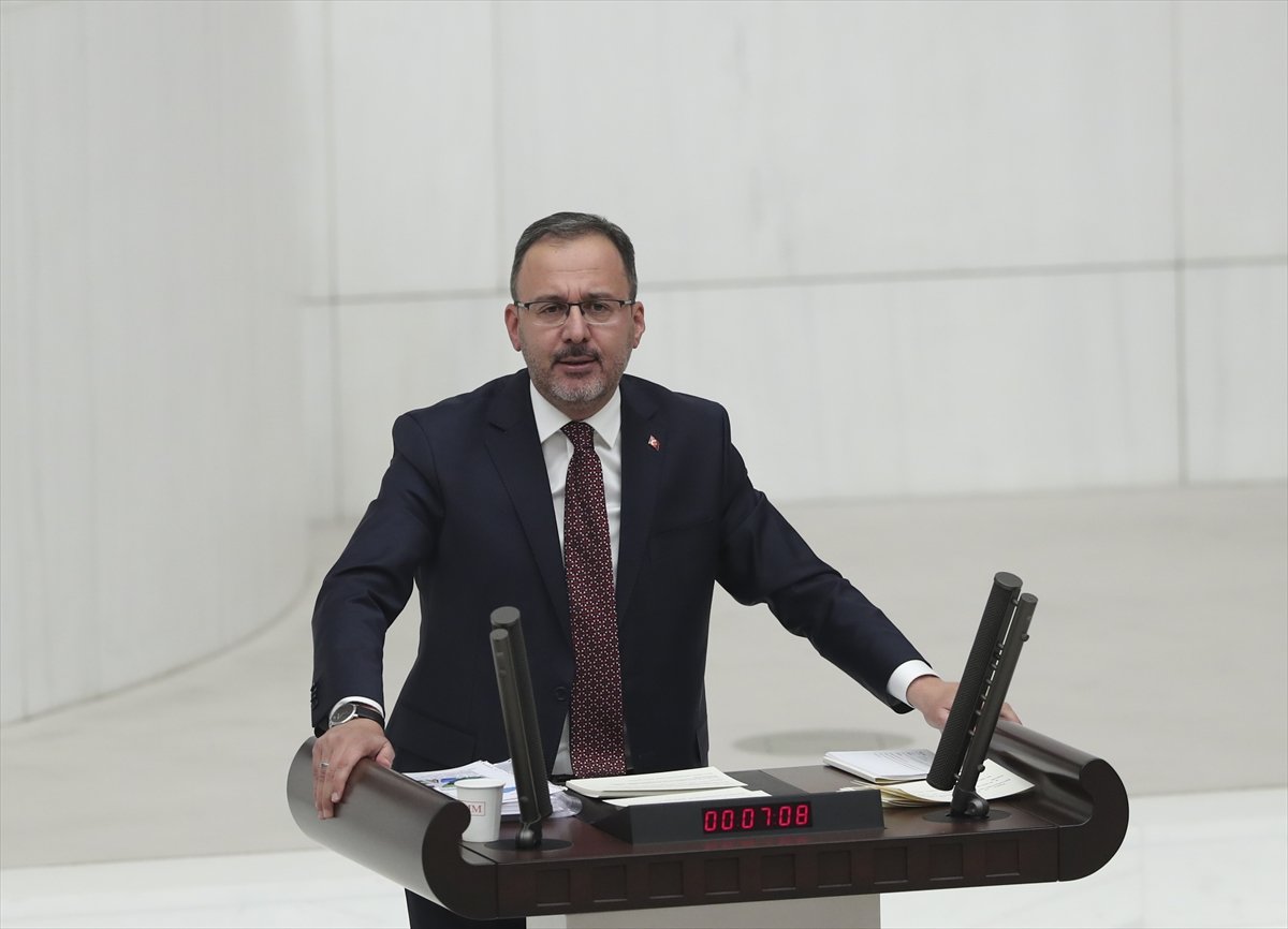 Mehmet Kasapoğlu'ndan öğrencilere KYK burs ve kredi müjdesi