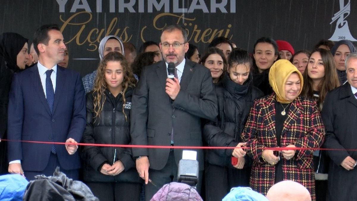 Mehmet Muharrem Kasapoğlu: Gençlerimiz her şeyin en iyisine layıktır