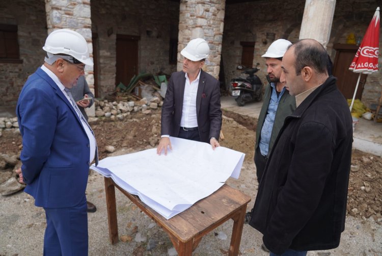Muğla Milas'ta Çöllüoğlu Han'da tadilat başladı
