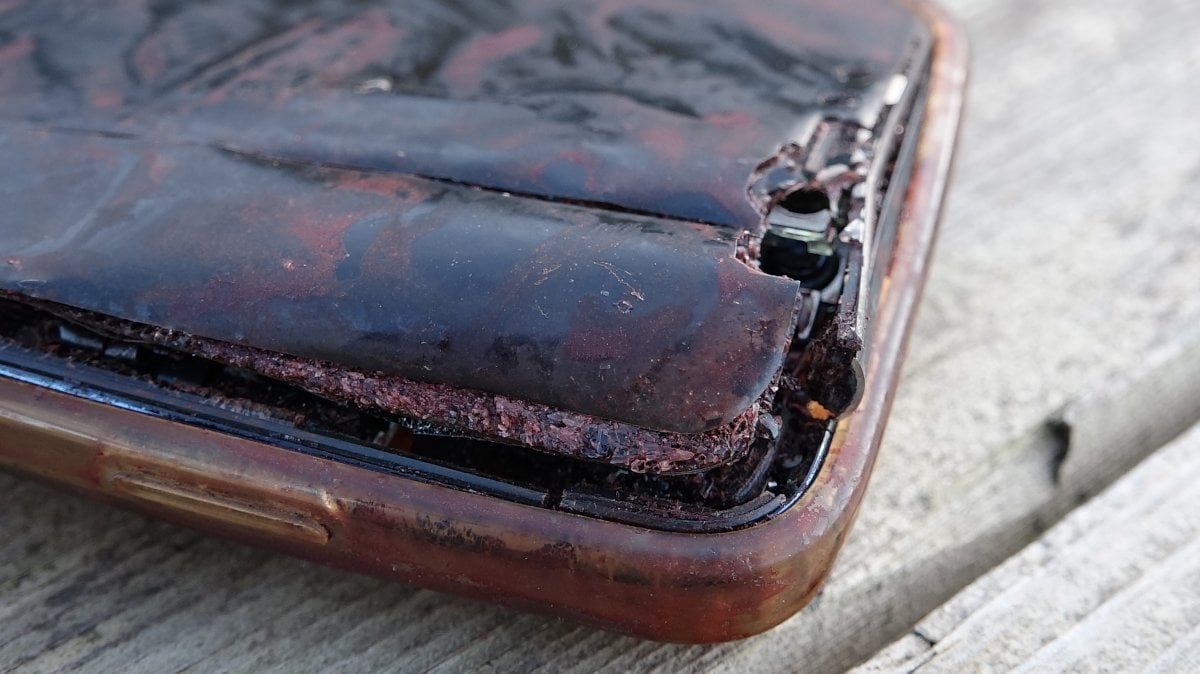 Pençe Hareketında görev yapan uzman çavuşu telefonu kurtardı