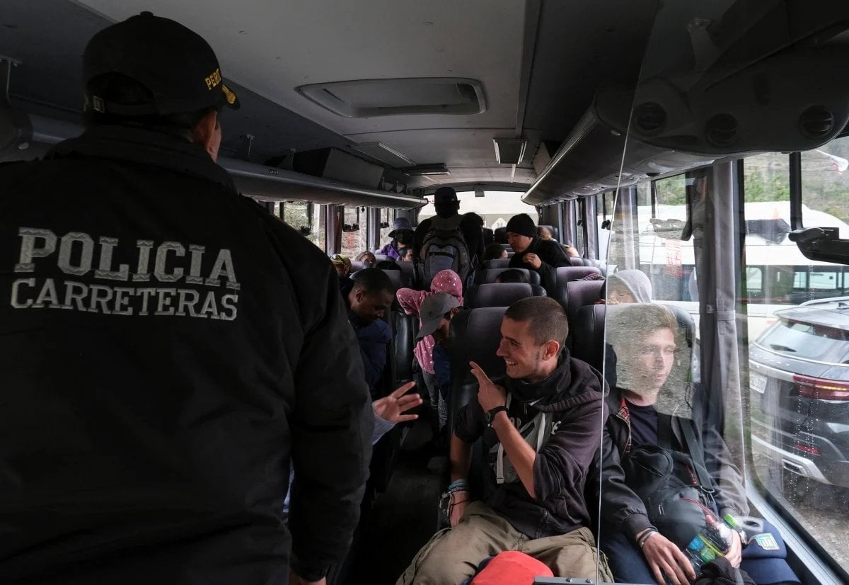 Peru'daki hükümet karşıtı gösterilerde çıkan olaylarda ölü sayısı 20'ye çıktı