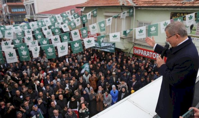 Ahmet Davutoğlu memleketi Konya'da beklediği ilgiyi göremedi!