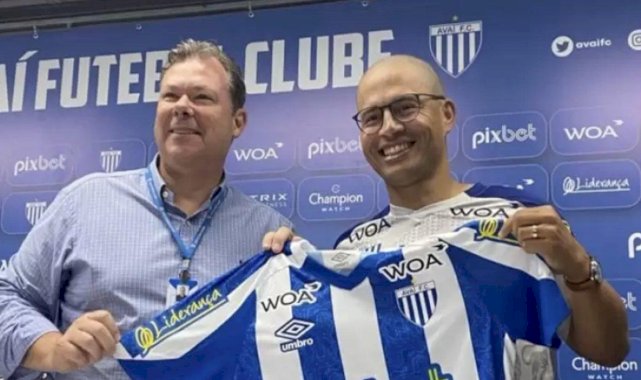 Alex de Souza, Avai'nin teknik direktörü oldu
