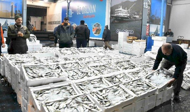 Barakadan modern tesise: Balık hali esnafı memnun