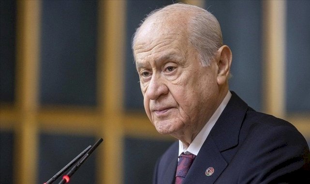 Devlet Bahçeli’den Ahmet Davutoğlu’na salvolar