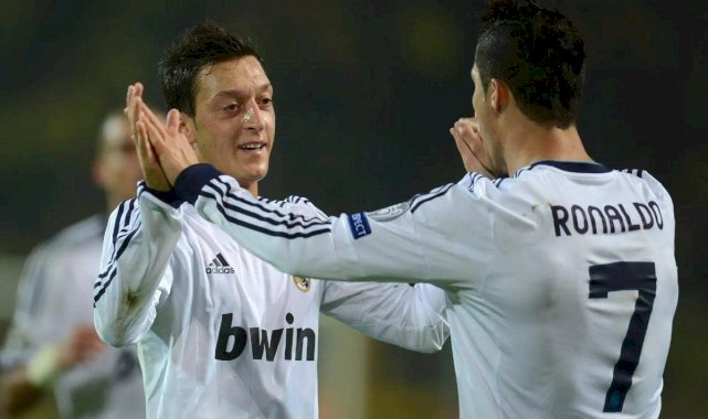 Mesut Özil: Ronaldo'ya biraz daha fazla saygı gösterilmeli