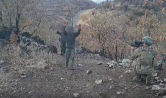 Pençe Kilit bölgesinde 4 teröristin teslim olduğu anlar