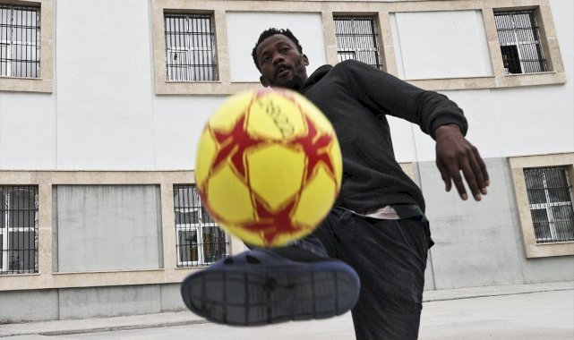 Türkiye, 2022'de yaklaşık 110 bin göçmeni sınır dışı etti