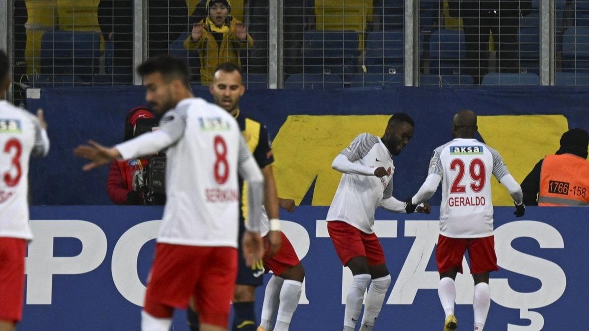 Ümraniyespor, ilk deplasman galibiyetini aldı