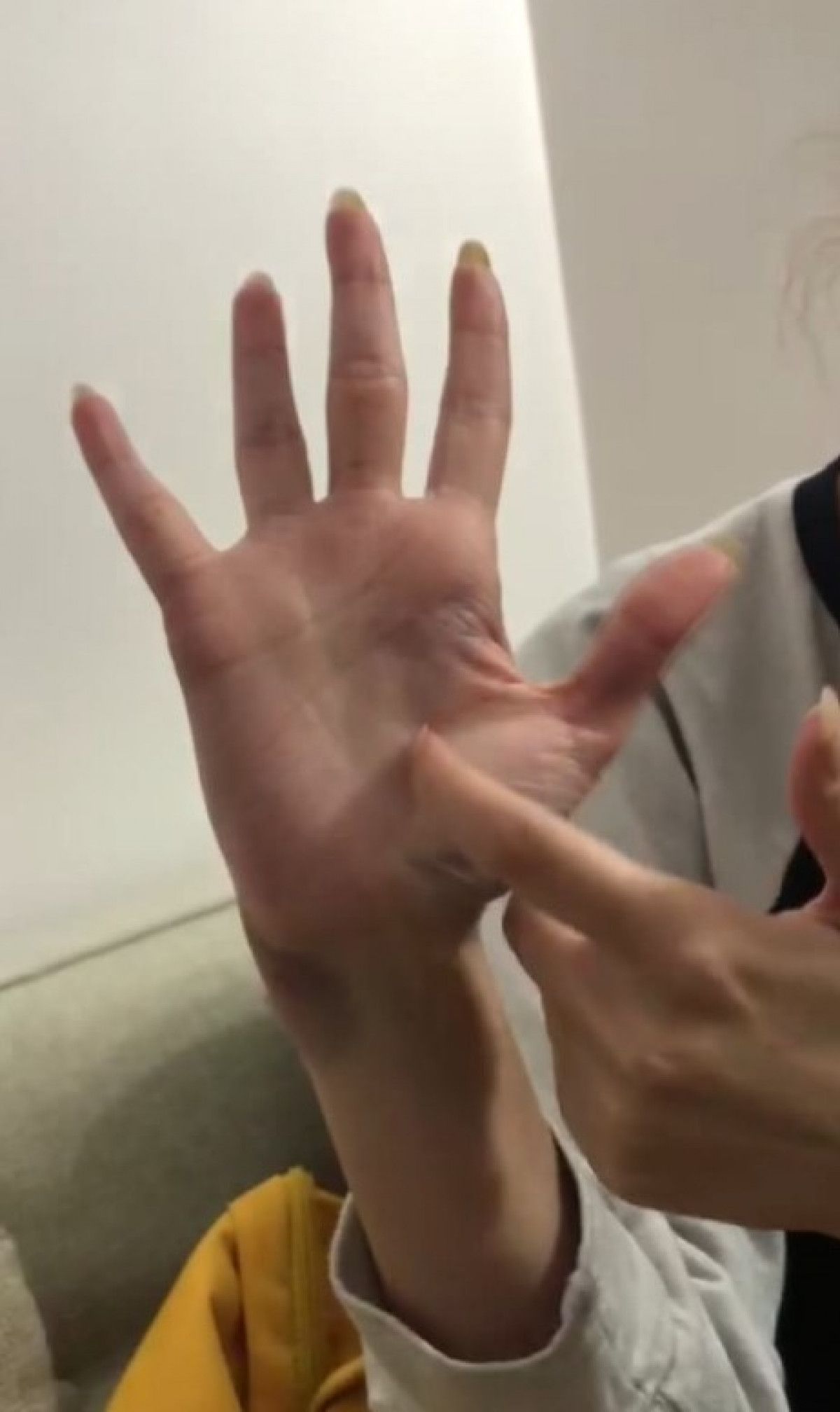 Üsküdar'da kiracı ve ev sahibinin akrabaları arasında kavga çıktı