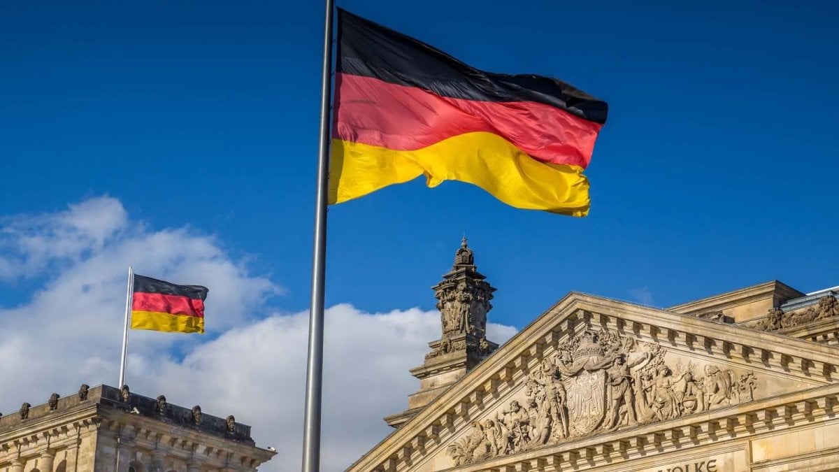Almanya'da çifte vatandaşlık yolu açılıyor
