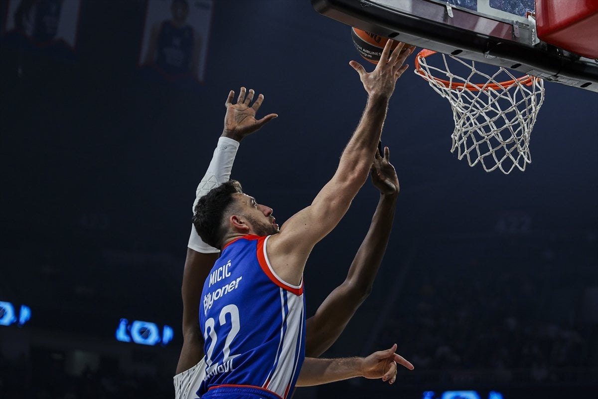 Anadolu Efes, ASVEL'i mağlup etti