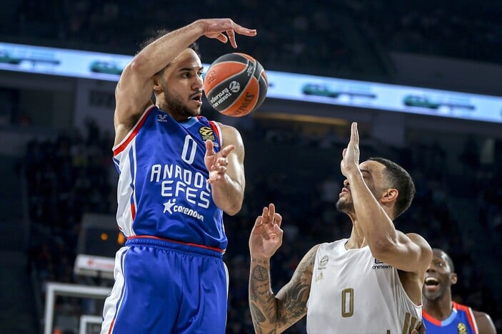 Anadolu Efes, Bayern Münih'e mağlup oldu