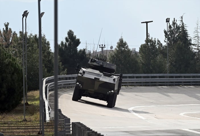 Arma II 8x8 seri üretime hazır