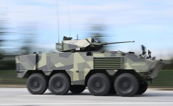 Arma II 8x8 seri üretime hazır