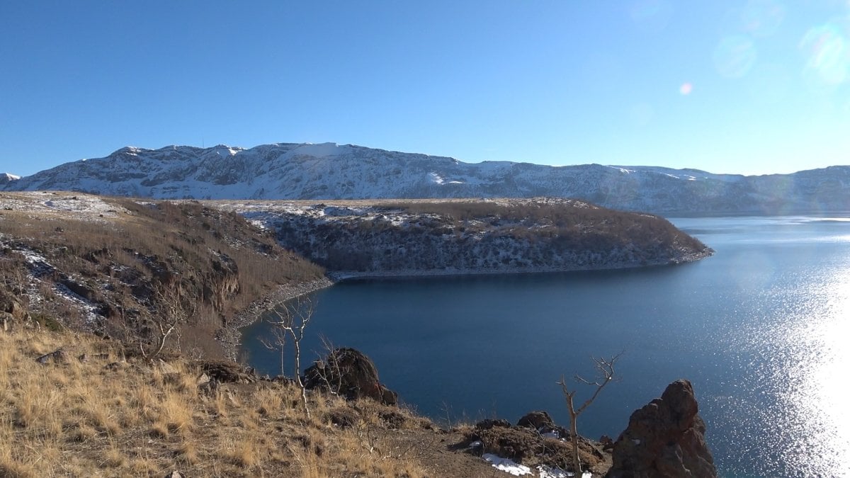 Bitlis'te 2 mevsim aynı anda yaşanıyor