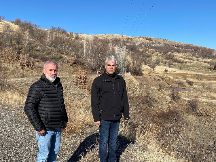 Böyle köy yolu görülmedi! Metresi 500 bin TL!