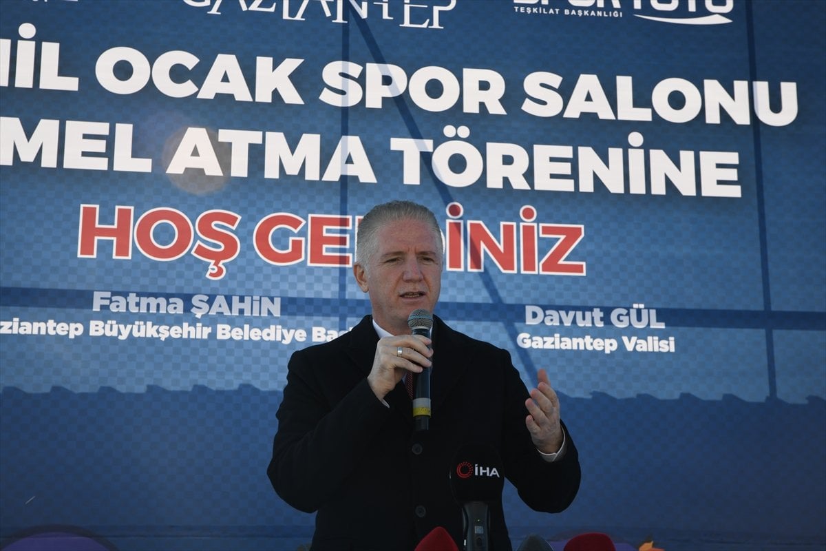 Gaziantep'te 3 bin 200 kişilik spor salonunun yapımına başlandı