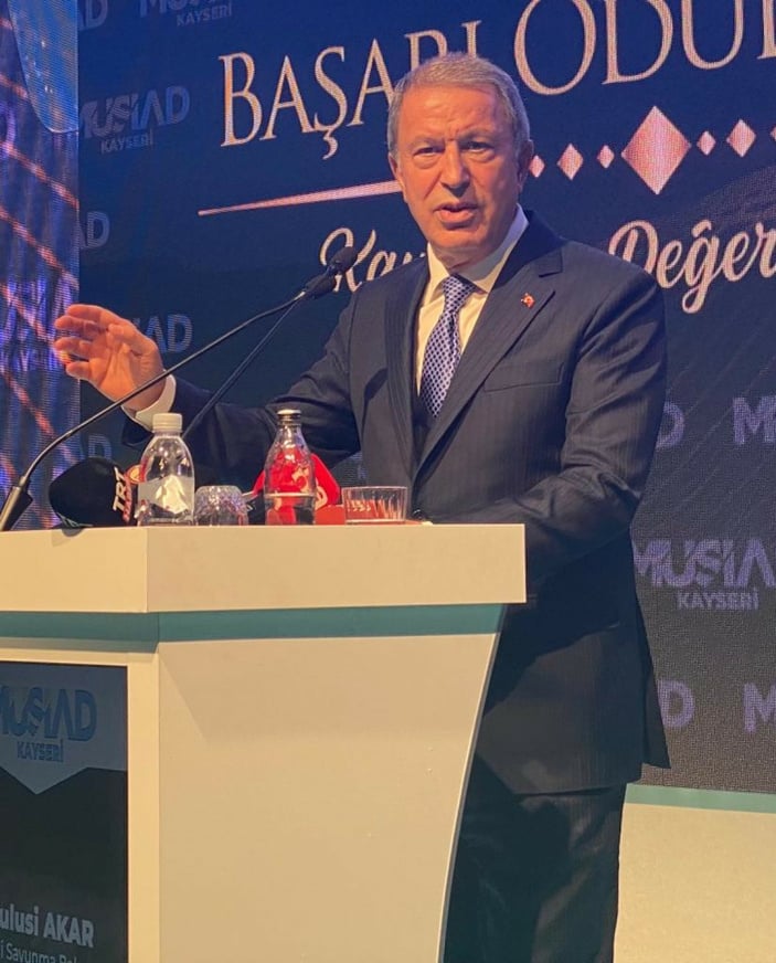 Hulusi Akar: NATO'ya katılmakla ilgili onay bekliyorlar! Önce attığınız imzanın gereğini yerine getirin!