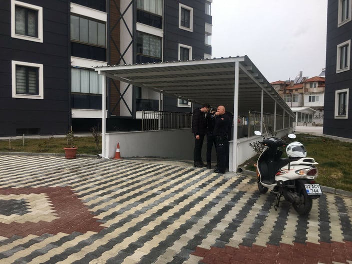 Isparta'da site çalışanı, yöneticiyi kemerle boğarak öldürdü