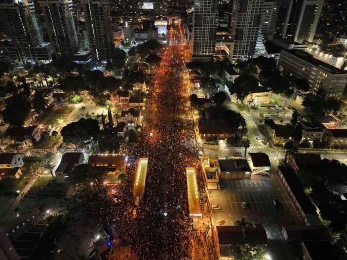 İsrail'de hükümet karşıtı protestolar sürüyor