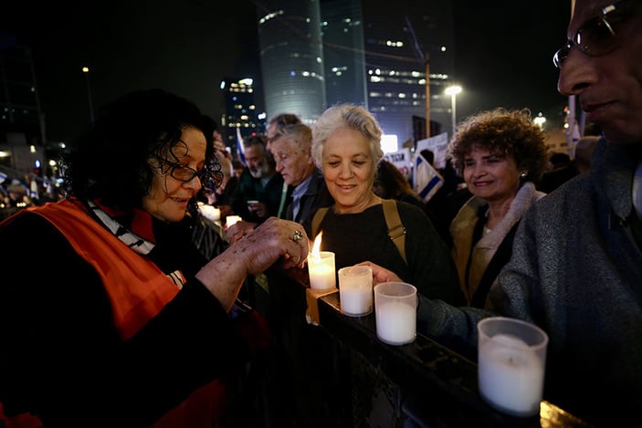 İsrail'de Netanyahu hükümetinin yargı düzenlemesi protesto edildi