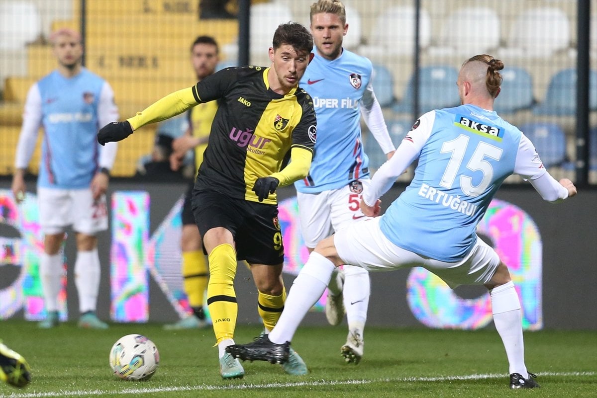 İstanbulspor, son dakika golüyle beraberliği aldı