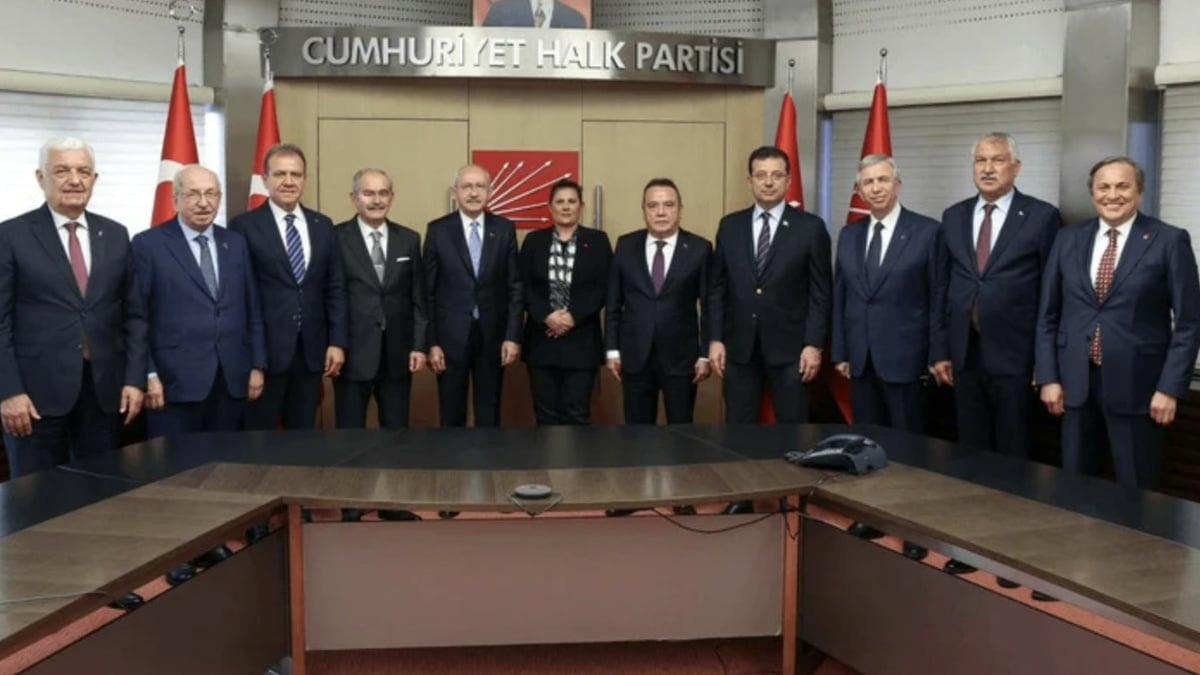 Kemal Kılıçdaroğlu&#039;nu destekleyen büyükşehir belediye başkanları