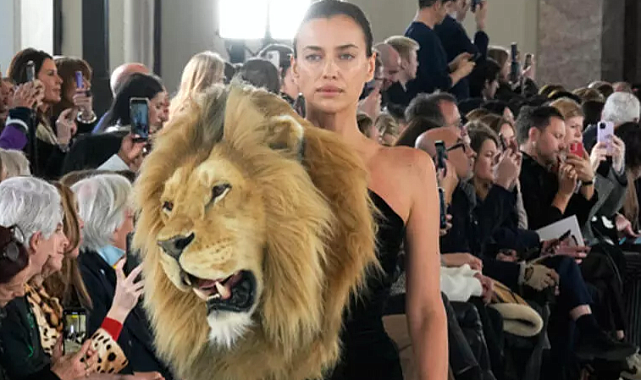 Kylie Jenneri görenleri şok oldu... Göğsüne aslan başını kondurdu!