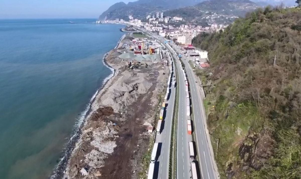 Sarp Sınır Kapısı'ndan geçişler önceki yıllara göre yüzde 430 arttı