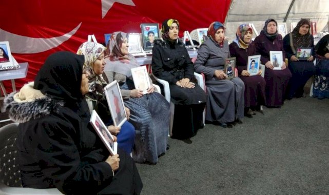 Diyarbakır annelerinden Akşener'e: HDP’ye yandaşlık ederek bizi görmedi
