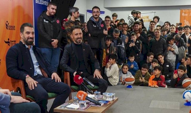 Osman Çakmak: Arda Turan, 2017'de Ampute Milli Takımı'na prim dağıttı