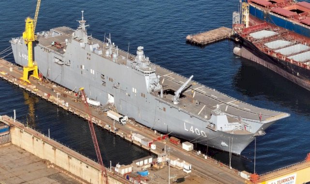 Türkiye'nin ilk uçak gemisi TCG Anadolu, havadan görüntülendi