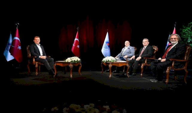 Vahap Seçer: "Belediyenin mali yapısı aslanlar gibi"