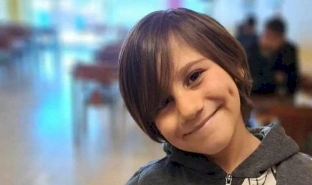 Van'da köpek saldırısında hayatını kaybeden Emir, toprağa verildi