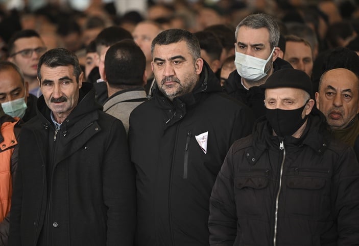 Ümit Özat'ın babası Ali Özat son yolculuğuna uğurlandı