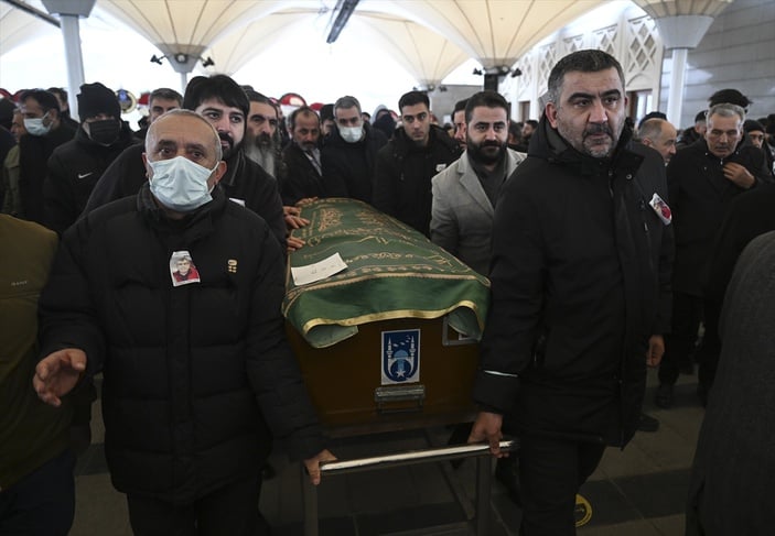 Ümit Özat'ın babası Ali Özat son yolculuğuna uğurlandı