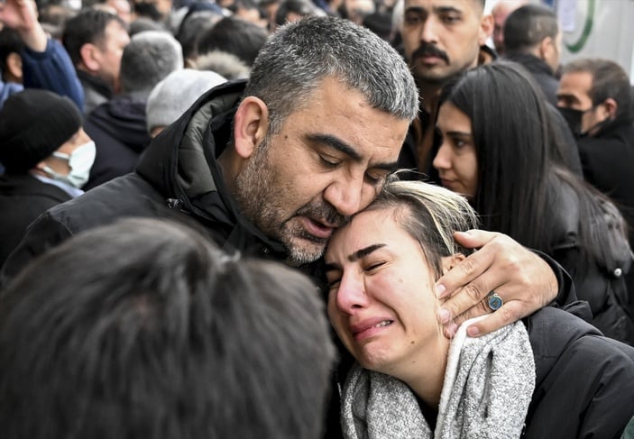 Ümit Özat'ın babası Ali Özat son yolculuğuna uğurlandı